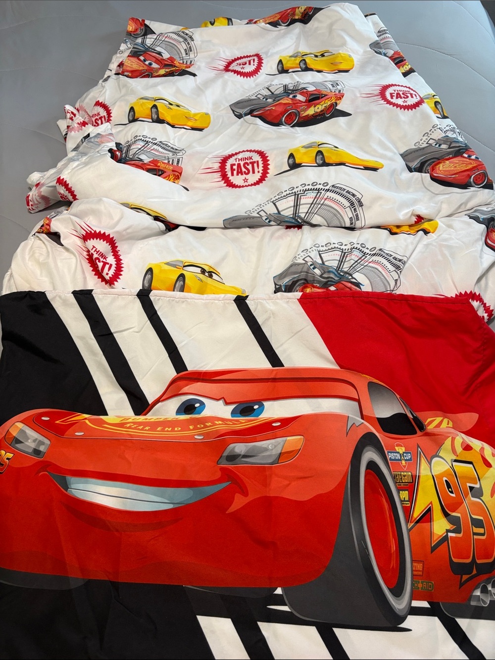 Disney Pixar Cars Lightening McQueen Sheets Set